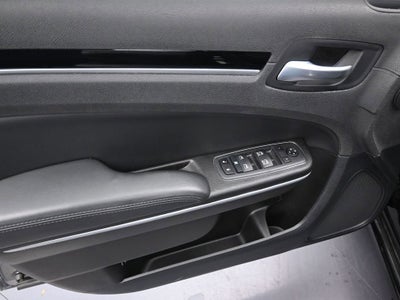 2023 Chrysler 300 Touring