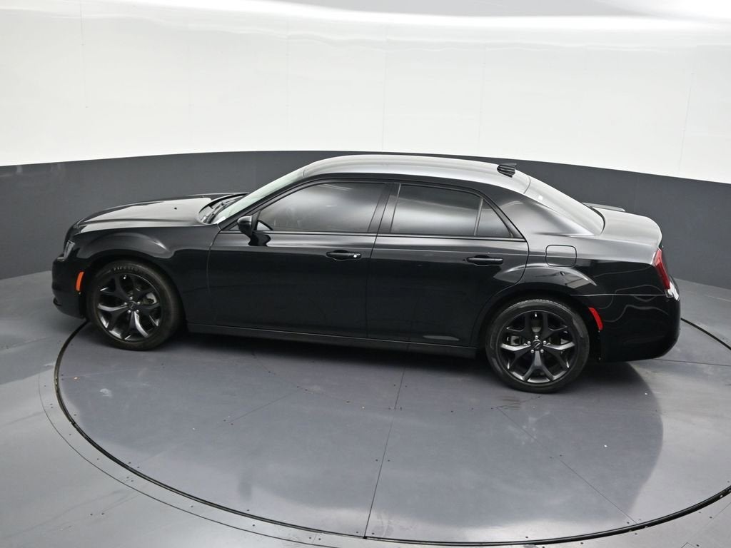 2023 Chrysler 300 Touring
