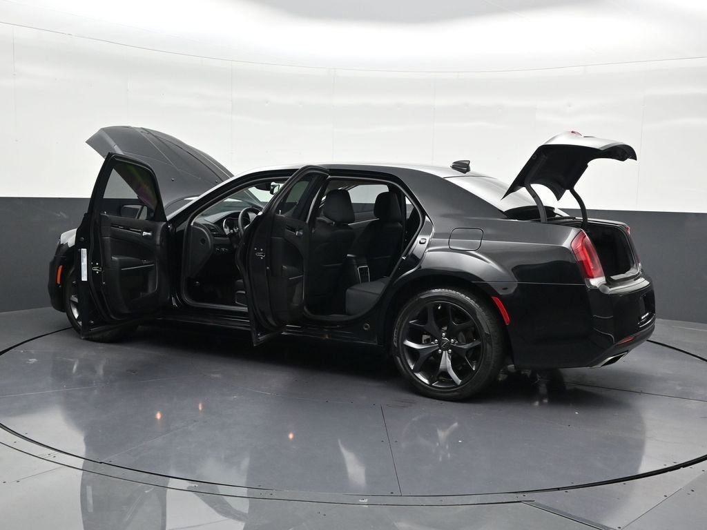 2023 Chrysler 300 Touring