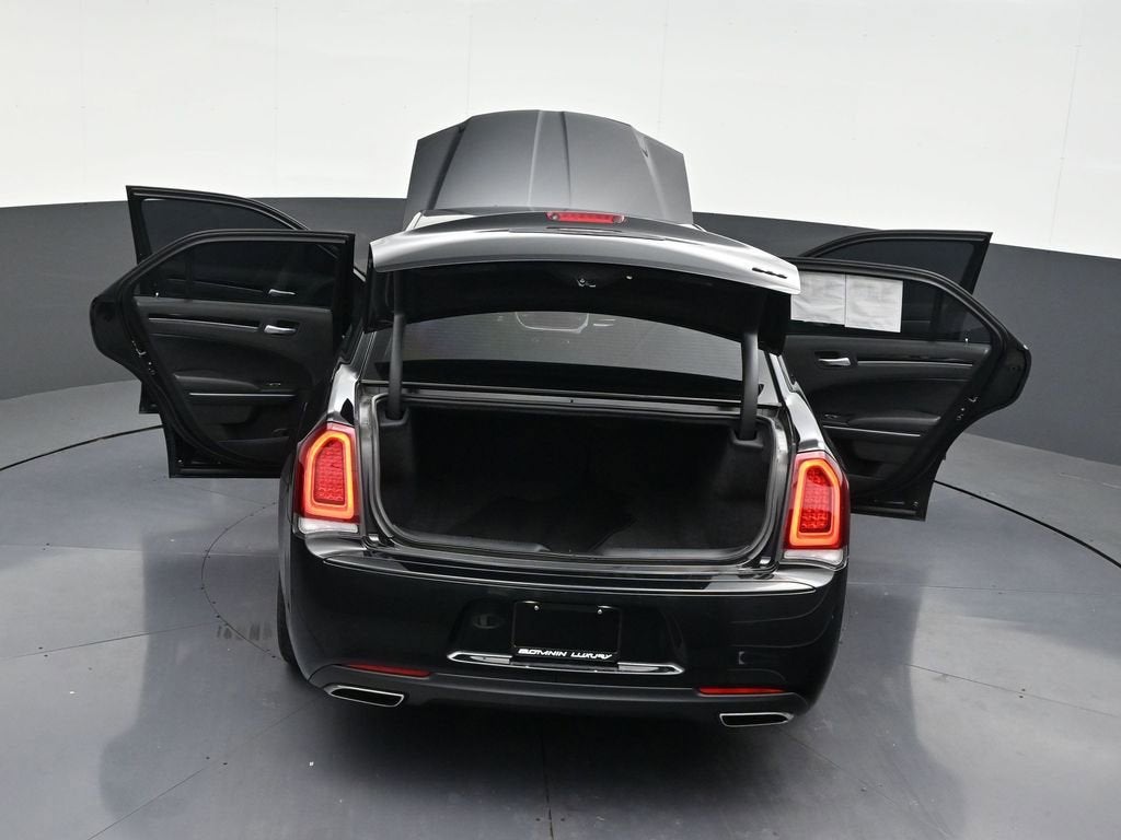 2023 Chrysler 300 Touring