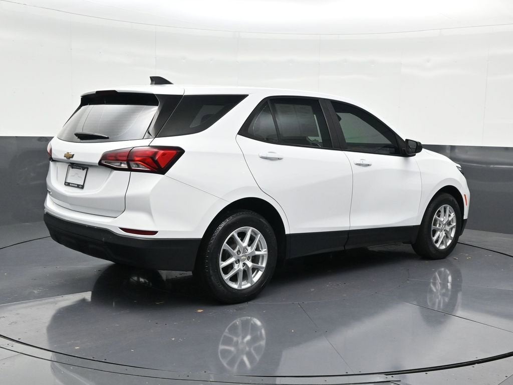 2022 Chevrolet Equinox LS
