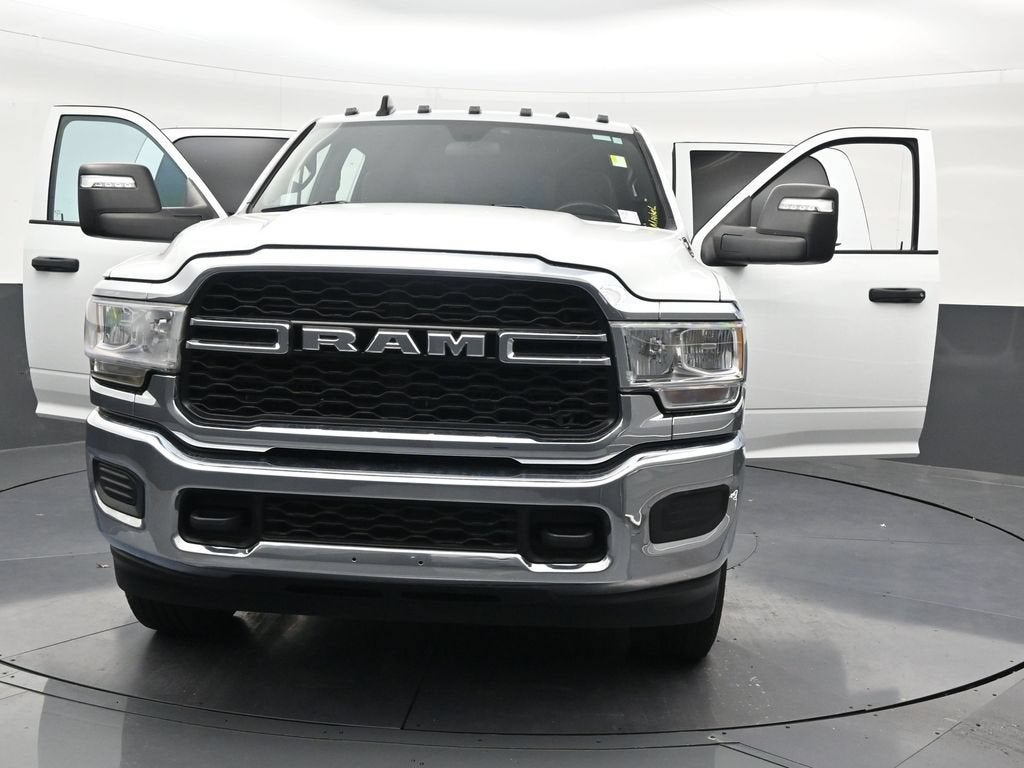 2024 RAM 2500 Tradesman Crew Cab 4x4 6'4" Box