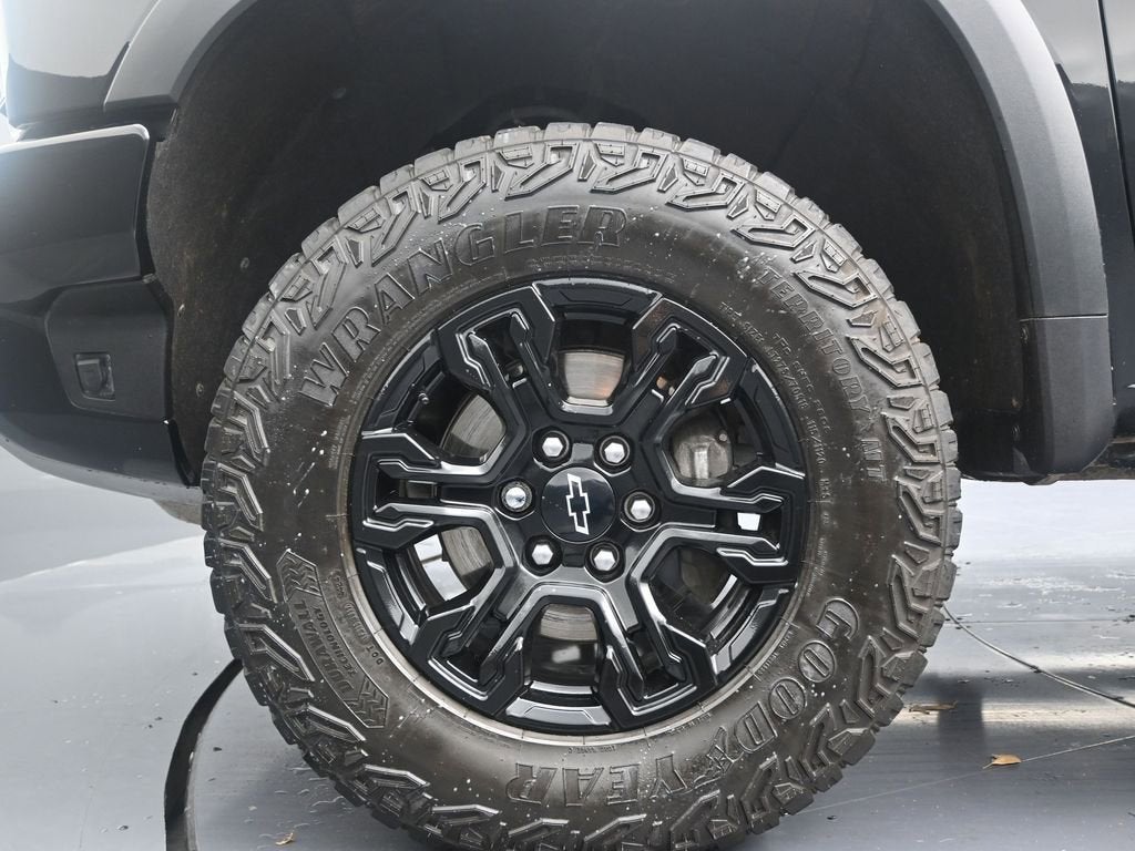 2025 Chevrolet Silverado 1500 ZR2