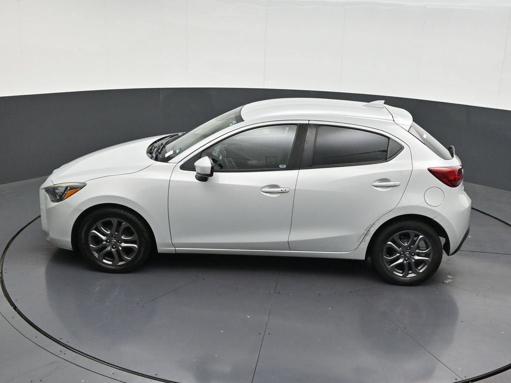 2020 Toyota Yaris LE