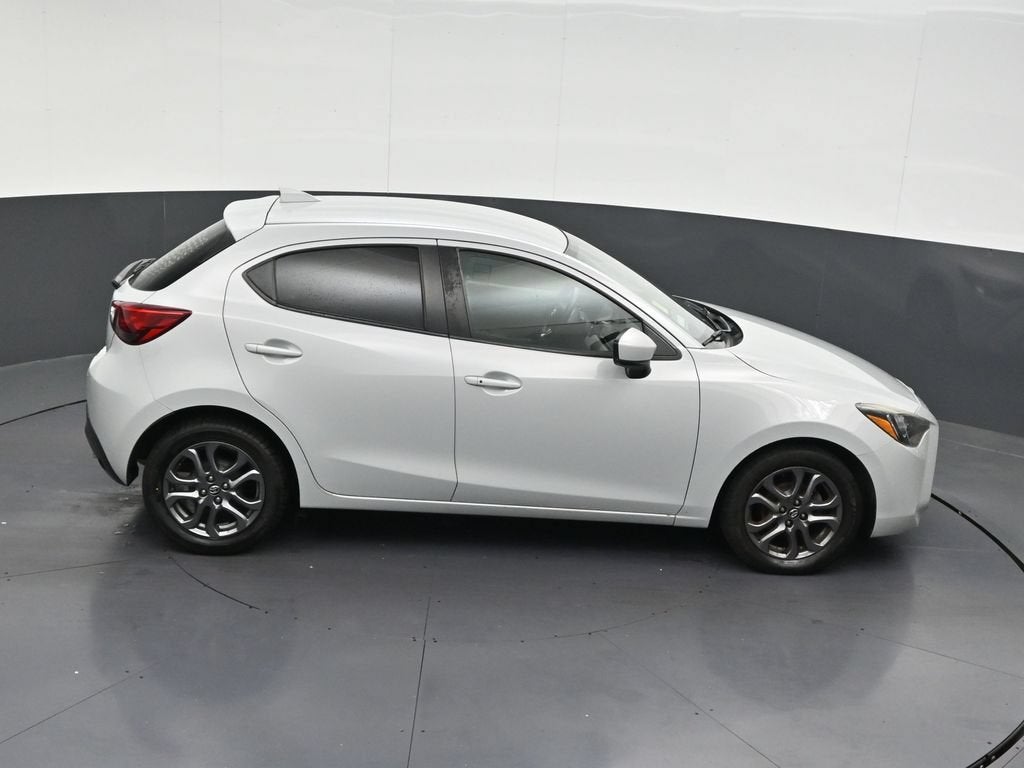 2020 Toyota Yaris LE