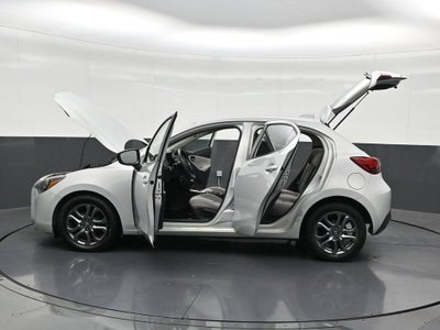 2020 Toyota Yaris LE
