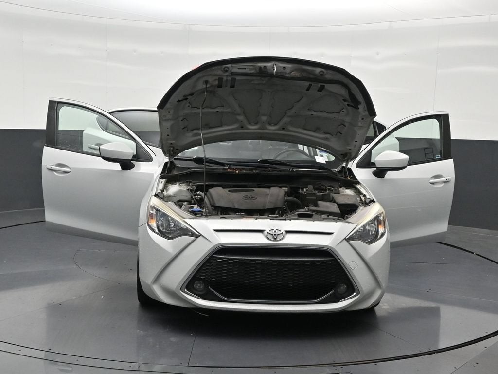 2020 Toyota Yaris LE