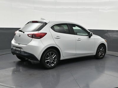 2020 Toyota Yaris LE