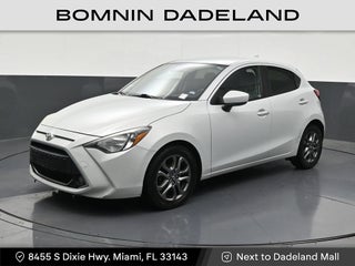 2020 Toyota Yaris Hatchback LE