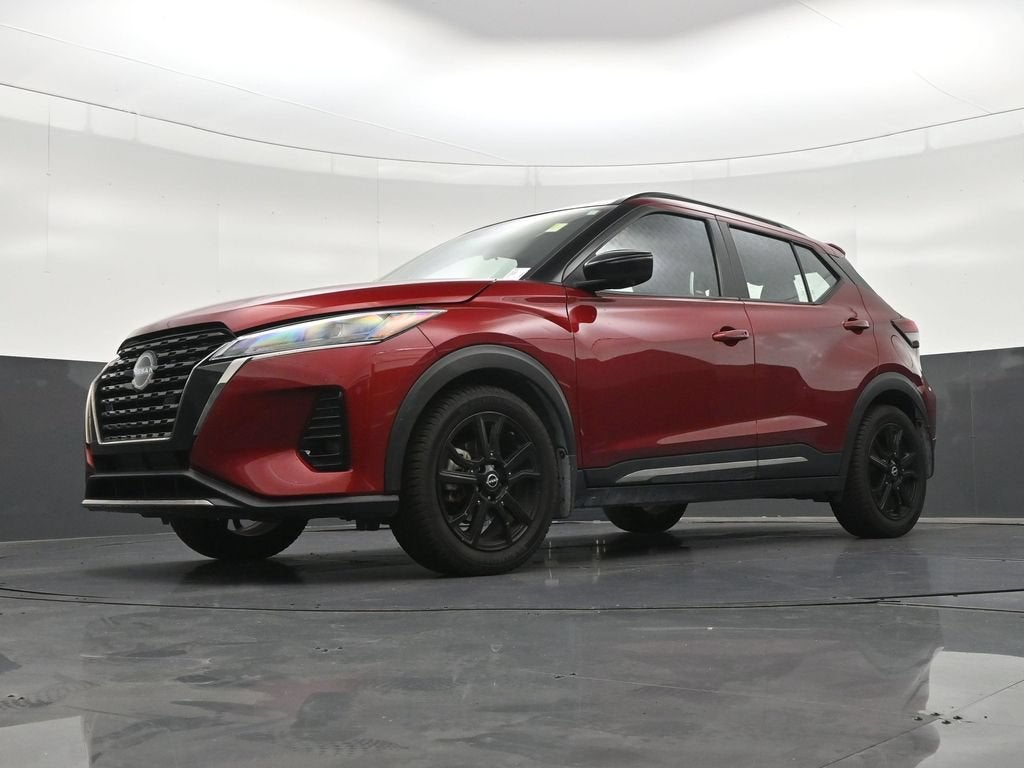 2023 Nissan Kicks SR