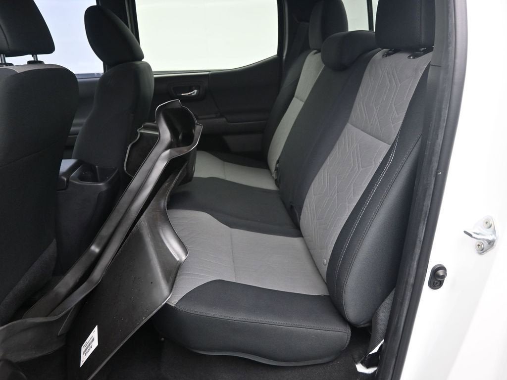 2022 Toyota Tacoma 2WD SR5