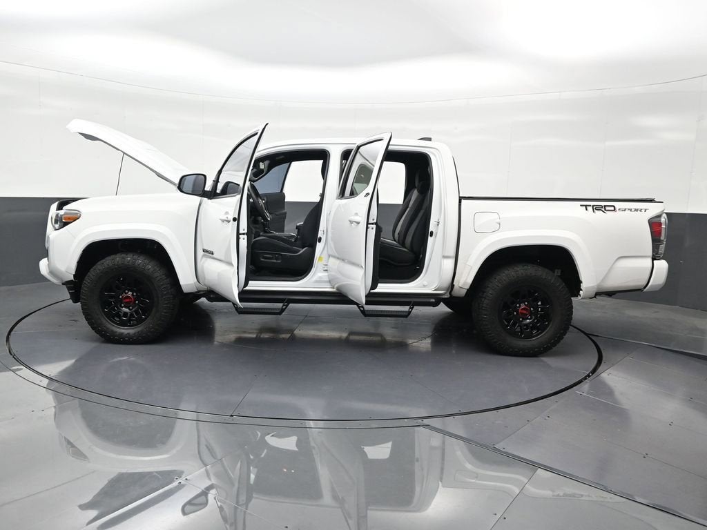 2022 Toyota Tacoma 2WD SR5