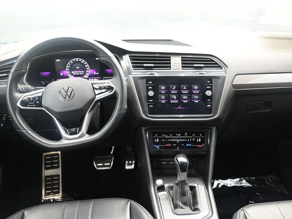 2022 Volkswagen Tiguan SE R-Line Black