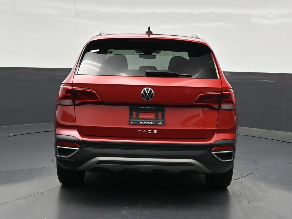 2024 Volkswagen Taos 1.5T SE