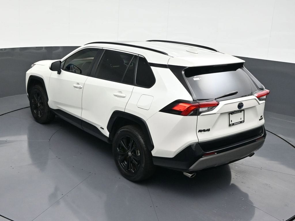 2022 Toyota RAV4 Hybrid SE