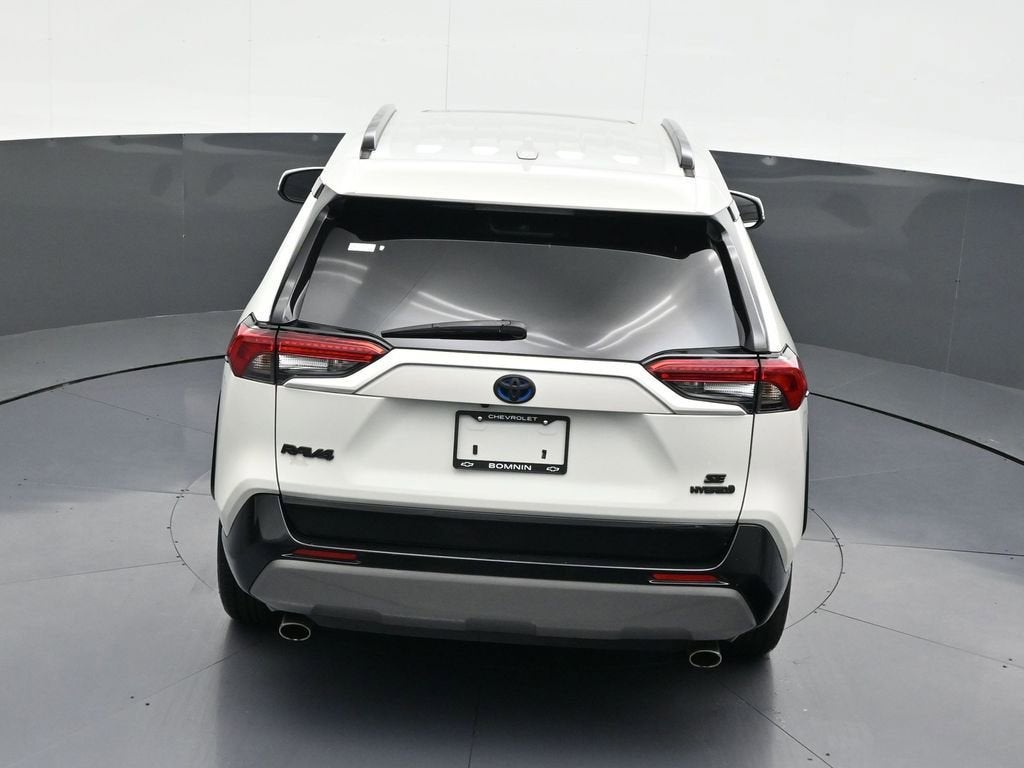 2022 Toyota RAV4 Hybrid SE