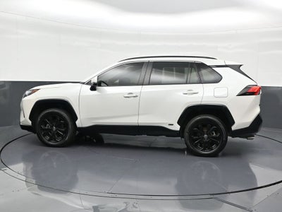 2022 Toyota RAV4 Hybrid SE