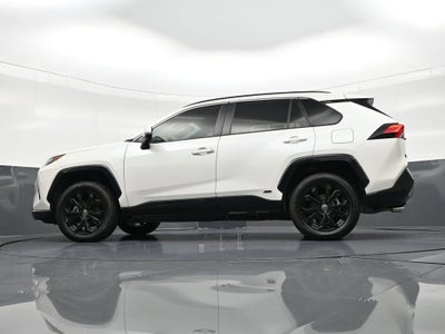 2022 Toyota RAV4 Hybrid SE