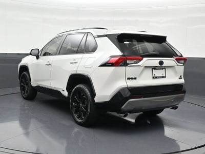 2022 Toyota RAV4 Hybrid SE