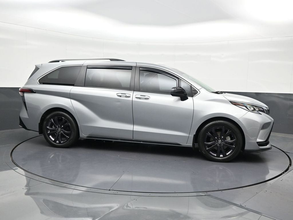 2024 Toyota Sienna XSE