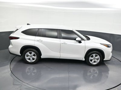 2024 Toyota Highlander LE