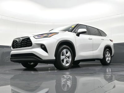 2024 Toyota Highlander LE
