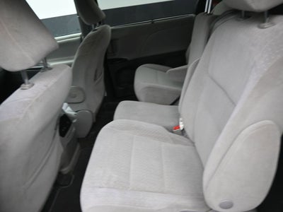 2020 Toyota Sienna LE Auto Access Seat