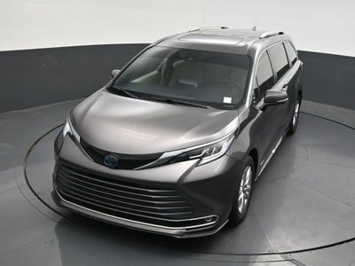 2021 Toyota Sienna Platinum