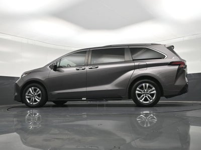 2021 Toyota Sienna Platinum