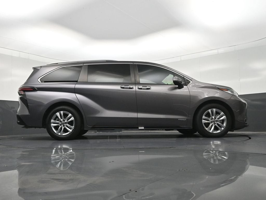 2021 Toyota Sienna Platinum
