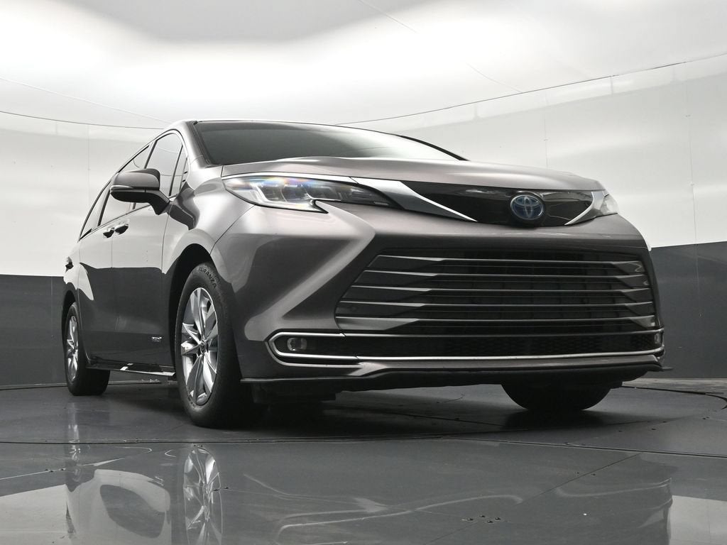 2021 Toyota Sienna Platinum
