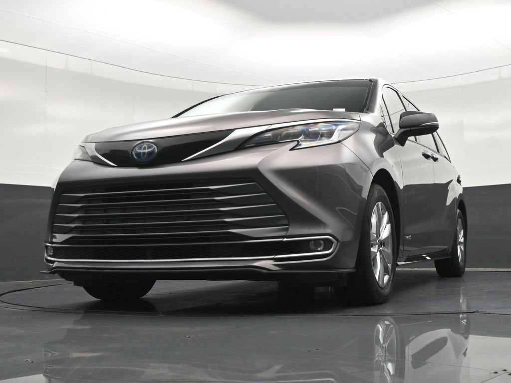 2021 Toyota Sienna Platinum