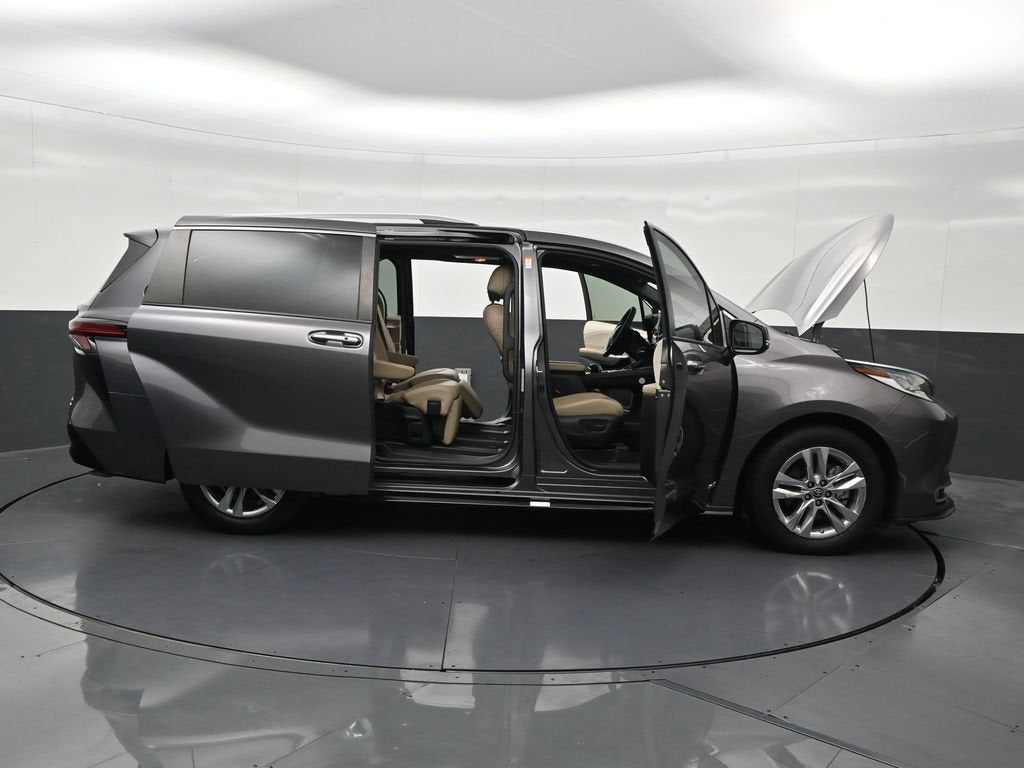 2021 Toyota Sienna Platinum