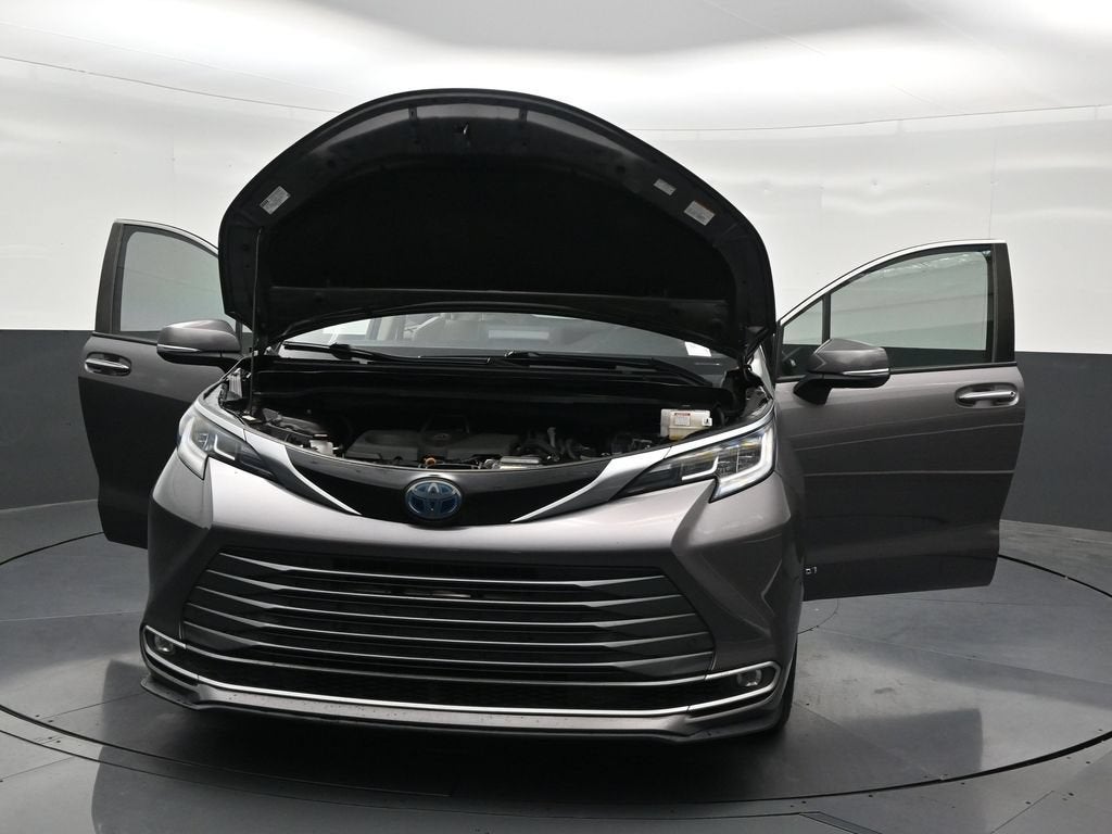 2021 Toyota Sienna Platinum