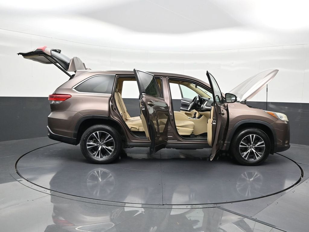 2018 Toyota Highlander LE