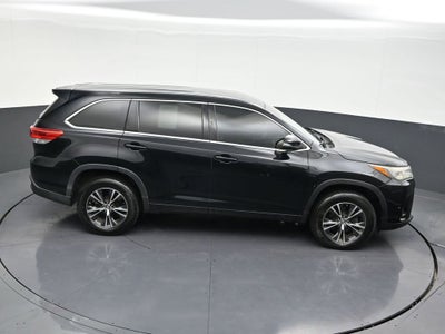 2018 Toyota Highlander LE