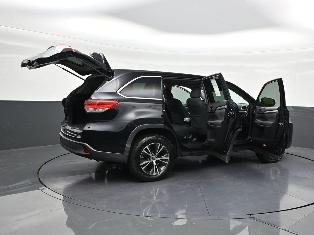 2018 Toyota Highlander LE