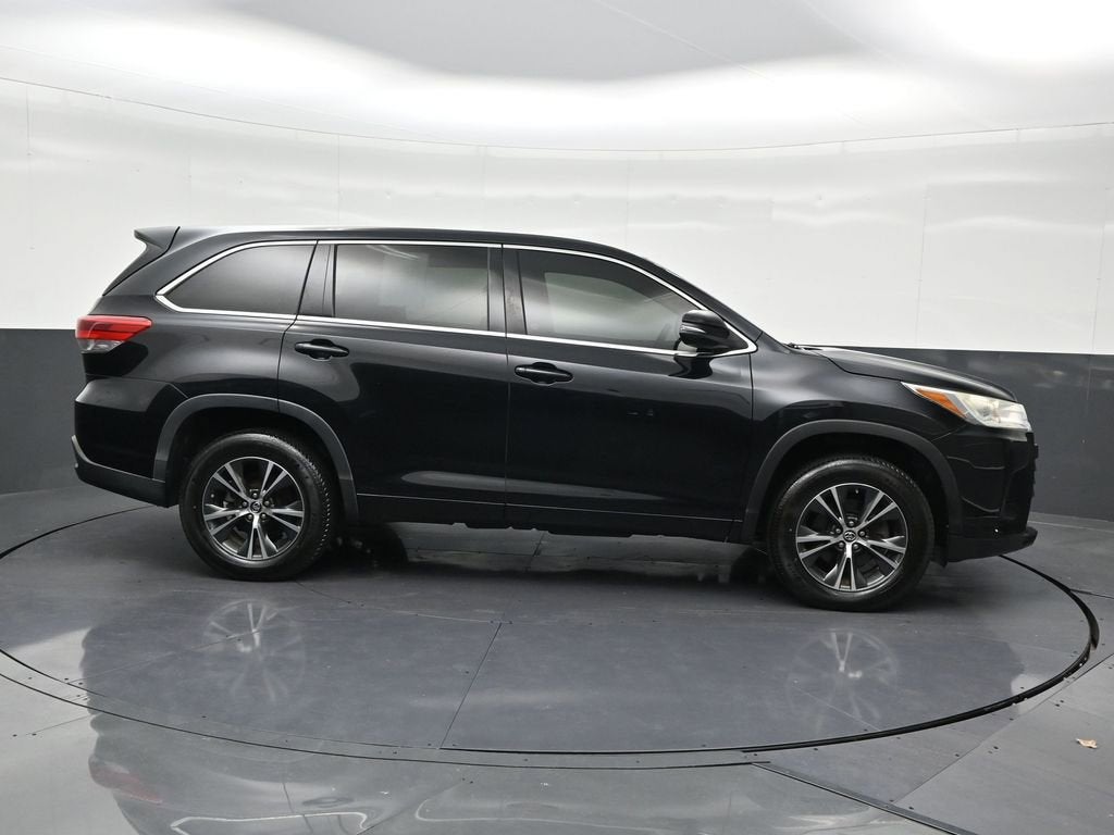 2018 Toyota Highlander LE