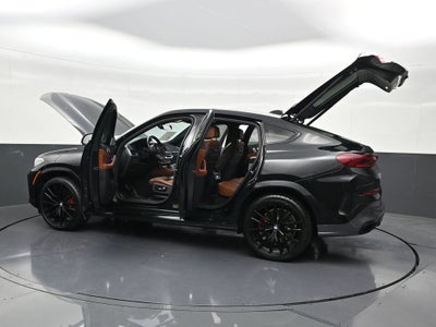 2021 BMW X6 M50i