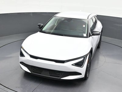 2025 Kia EV6 Light