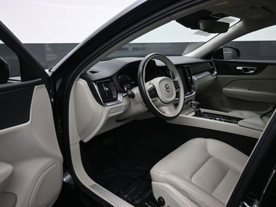 2019 Volvo S60 Momentum