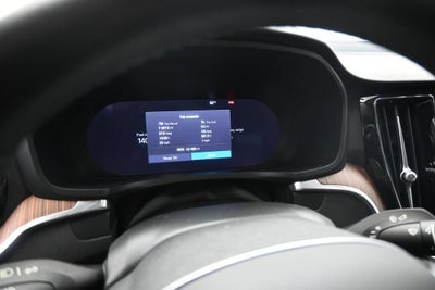 2024 Volvo S60 Recharge Plug-In Hybrid T8 Plus Dark Theme