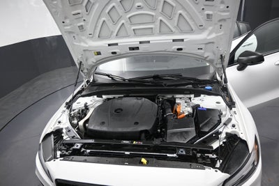 2024 Volvo S60 Recharge Plug-In Hybrid T8 Plus Dark Theme