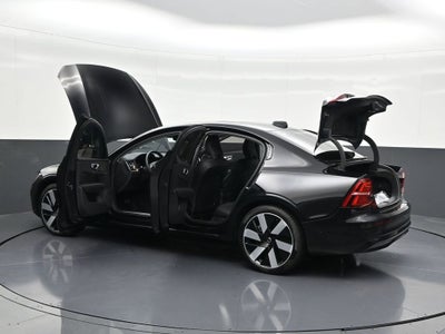 2024 Volvo S60 Recharge Plug-In Hybr Plus Dark Theme