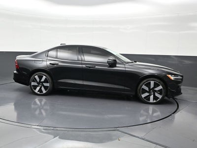 2024 Volvo S60 Recharge Plug-In Hybr Plus Dark Theme