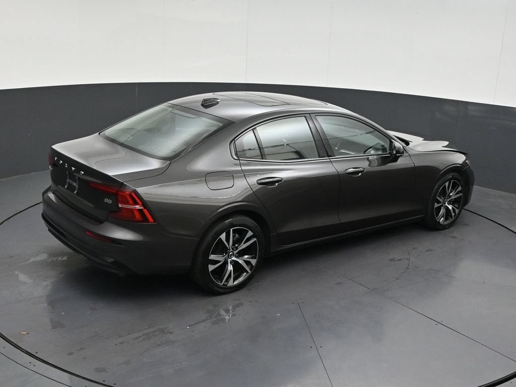 2024 Volvo S60 Core Dark Theme
