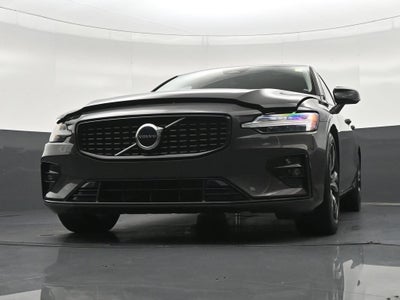 2024 Volvo S60 Core Dark Theme
