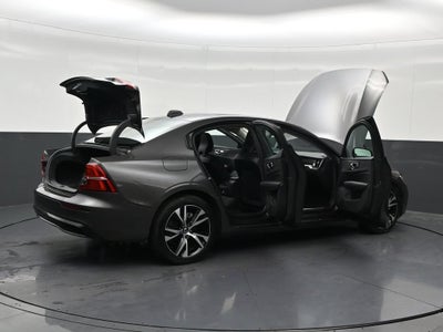 2024 Volvo S60 Core Dark Theme