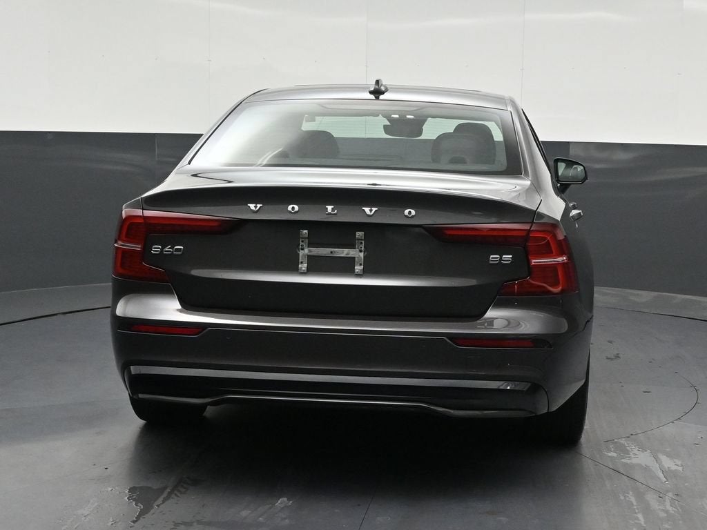 2024 Volvo S60 Core Dark Theme