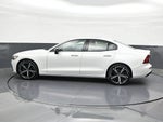 2024 Volvo S60 Plus Dark Theme